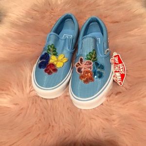 NWT…Blue floral very easy slide on sneakers!! Great walking shoes!!
